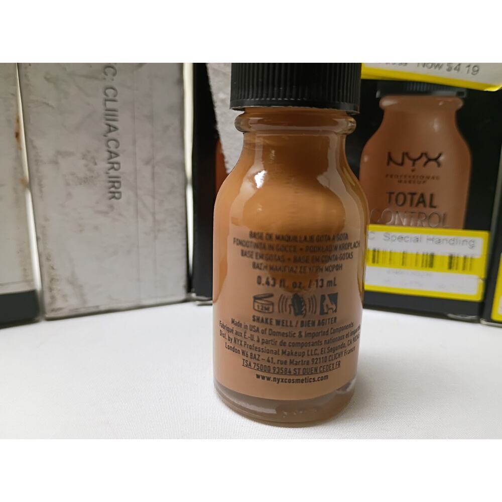 NYX Total Control Pro Drop Foundation - Mahogany (5 Pack) - Picture 3 of 5